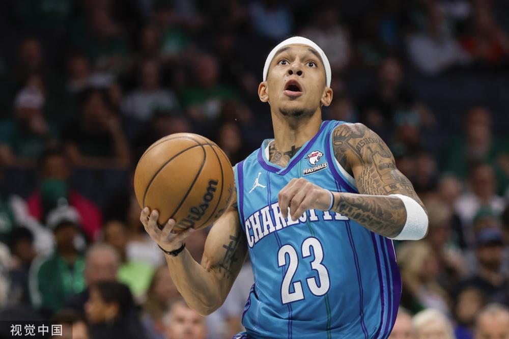 直是球队左 直是球队左