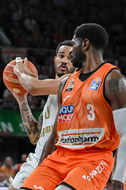 重和话题热 重和话题热